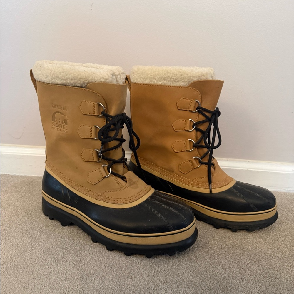 Sorel Lined Camel and Black Snow Boots